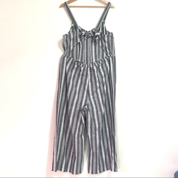 Women Rompers - Picture 2 of 5